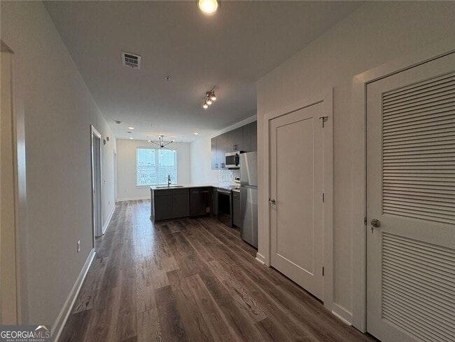 Foto del edificio - 525 Parkway Dr NE