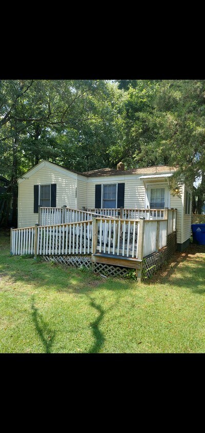 Primary Photo - 2682 Houston St