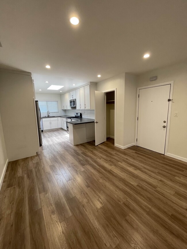 hall closet - 4444 Fulton Ave