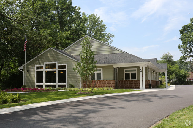 Building Photo - Glenwood Gardens Apartments