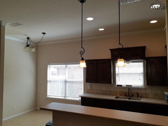 Building Photo - 5105 Ryan Collins Dr