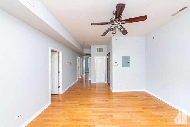 Foto del edificio - 3215 W Altgeld St