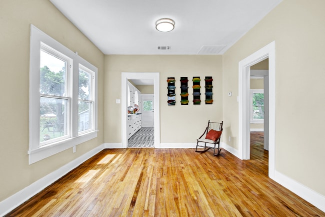 Foto del edificio - 1719 McKinley Ave