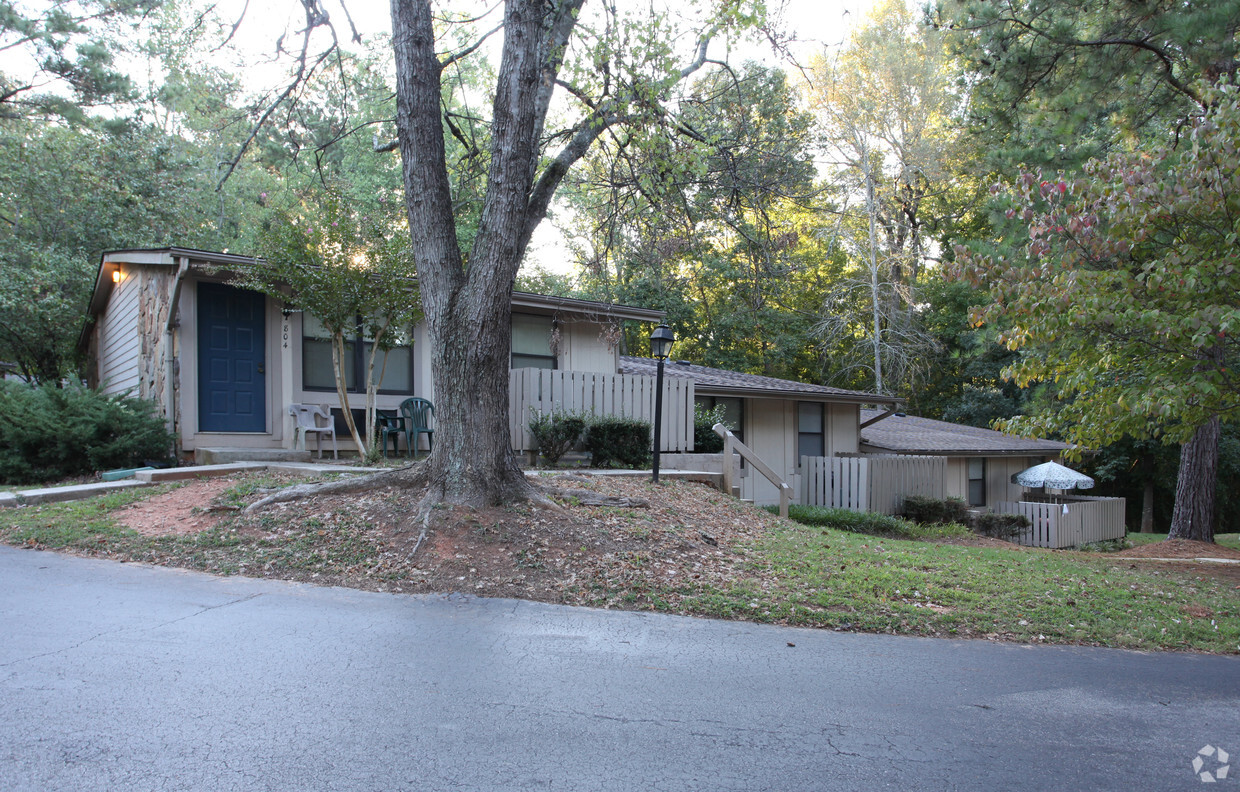 Primary Photo - Garden Gate Apartments