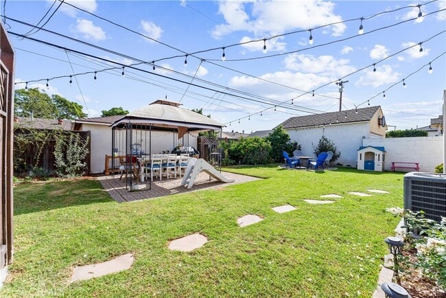 Foto del edificio - 4228 Quigley Ave