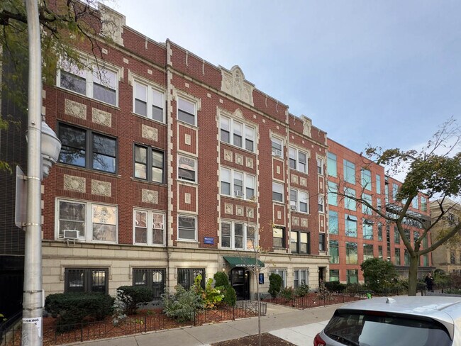 Building Photo - 516 W Melrose St