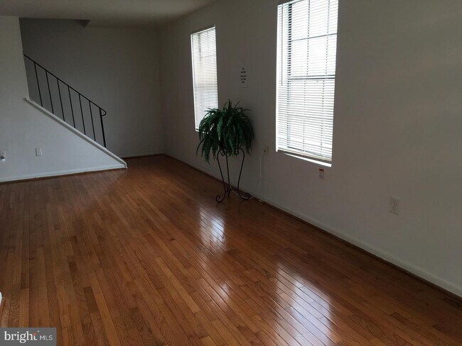 Foto del edificio - 2139 Young St SE