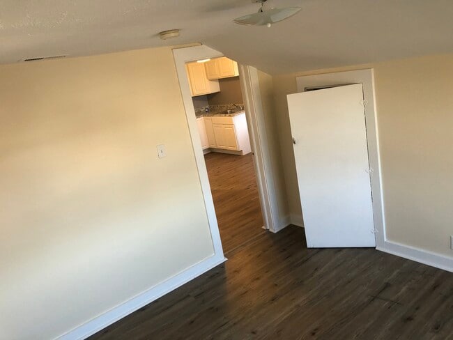 Foto del edificio - 68 Perry Ave