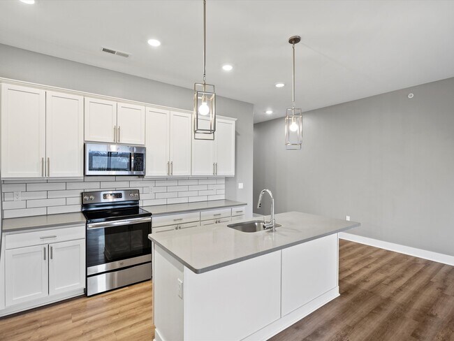 Foto del edificio - Cedar Valley Luxury Apartments