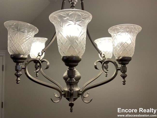 Building Photo - 34 Greenwich Pk