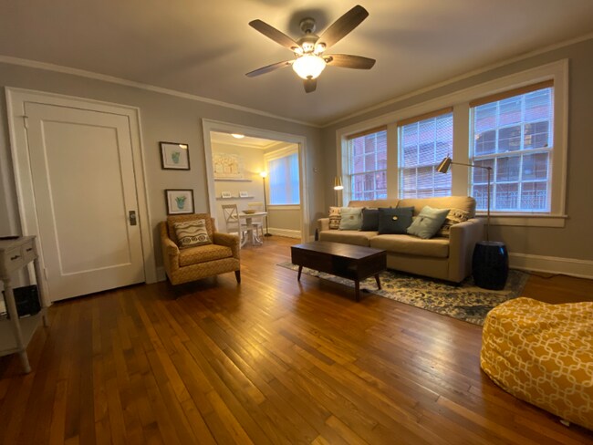 Foto del edificio - 805 Whitaker St