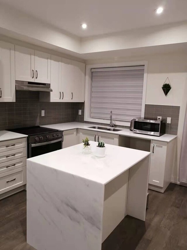 Building Photo - 84 William Duncan Rd