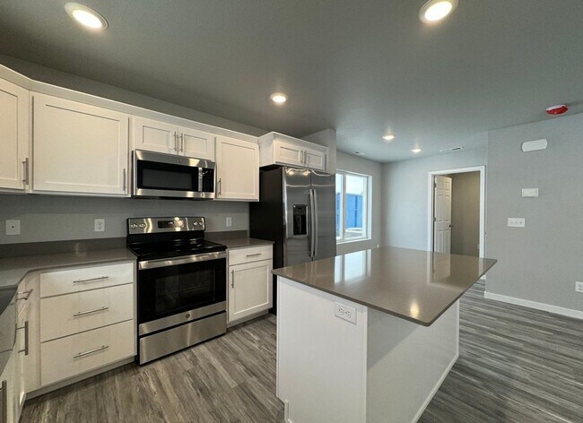 Foto del edificio - Exquisite 3-Bedroom Home with Modern Elega...