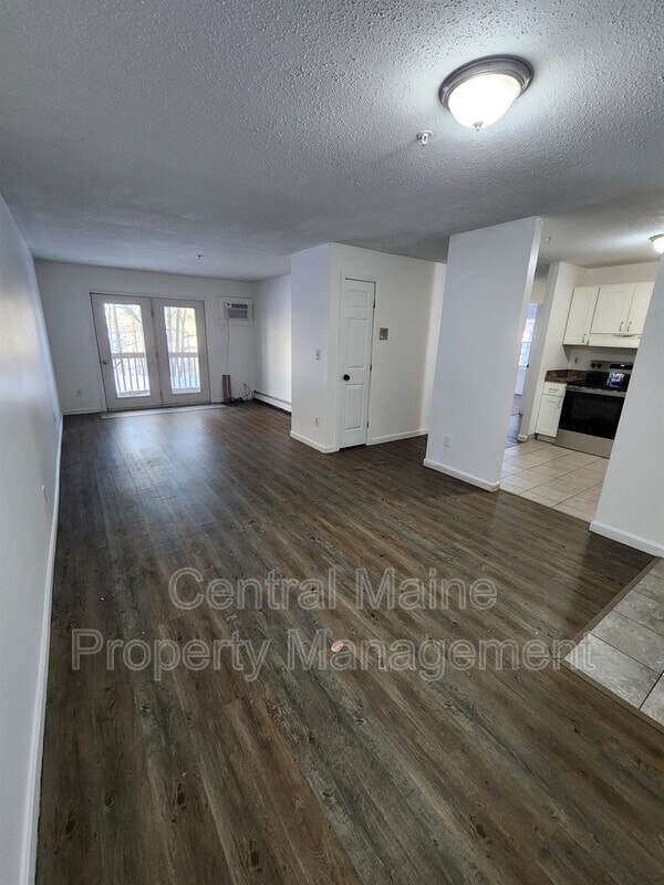 Building Photo - 37 Northern Avenue Heights