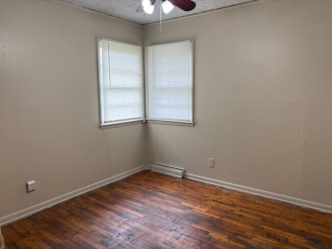 Foto del edificio - 3 BEDROOM 1 BATH HOME