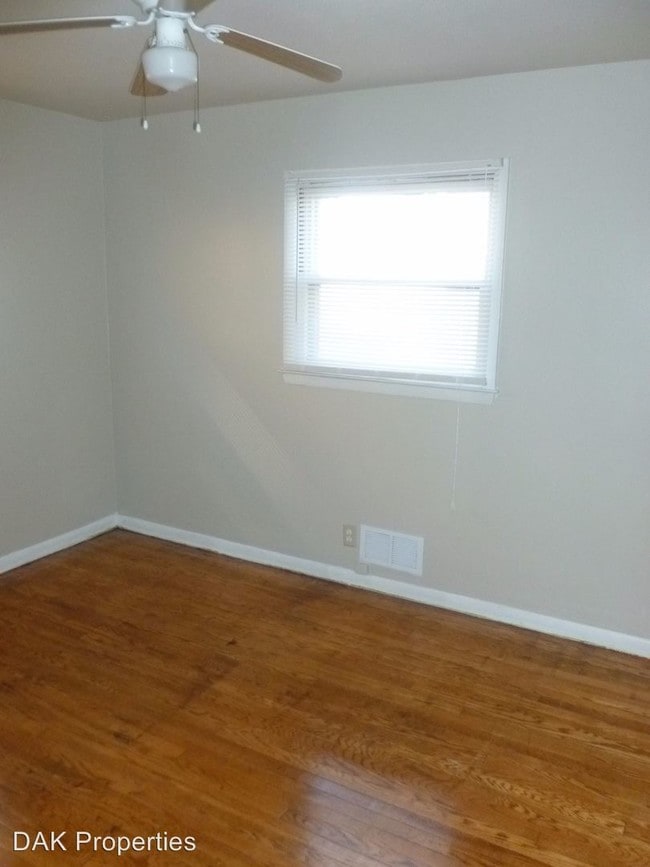Building Photo - 7049 N Teutonia Ave