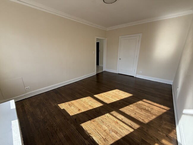 Foto del edificio - 2150 Gunderson Ave