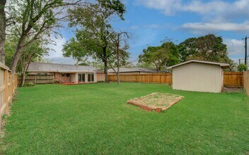 Building Photo - 6030 Willowbend Blvd