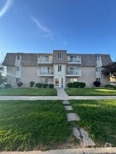 Building Photo - 2614 E Goodrich Ave