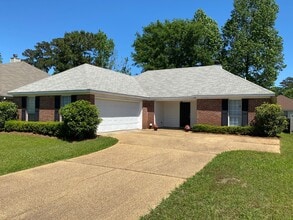 Building Photo - 505 Edge Water Branch Dr