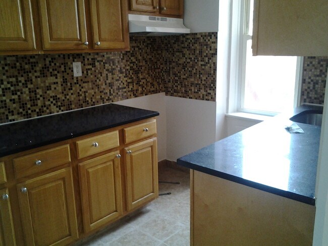 Foto del edificio - 142-02 84th Dr