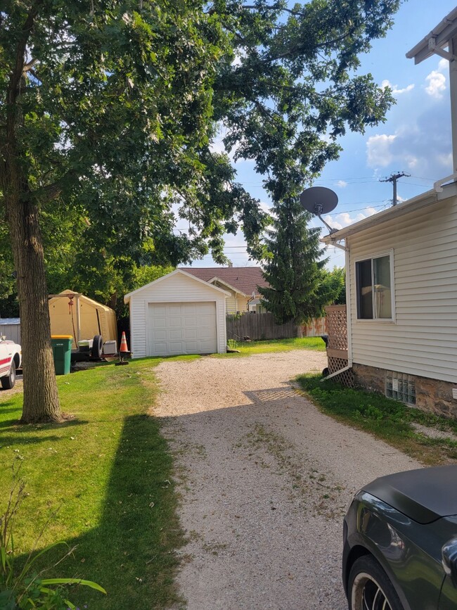 driveway - 34 7th St