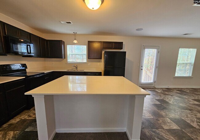 Building Photo - 208 Jasmine Pl Dr