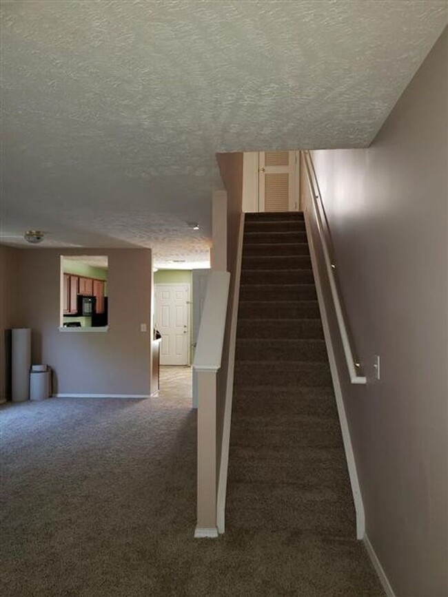 Building Photo - Gorgeous townhouse in Provincetown!