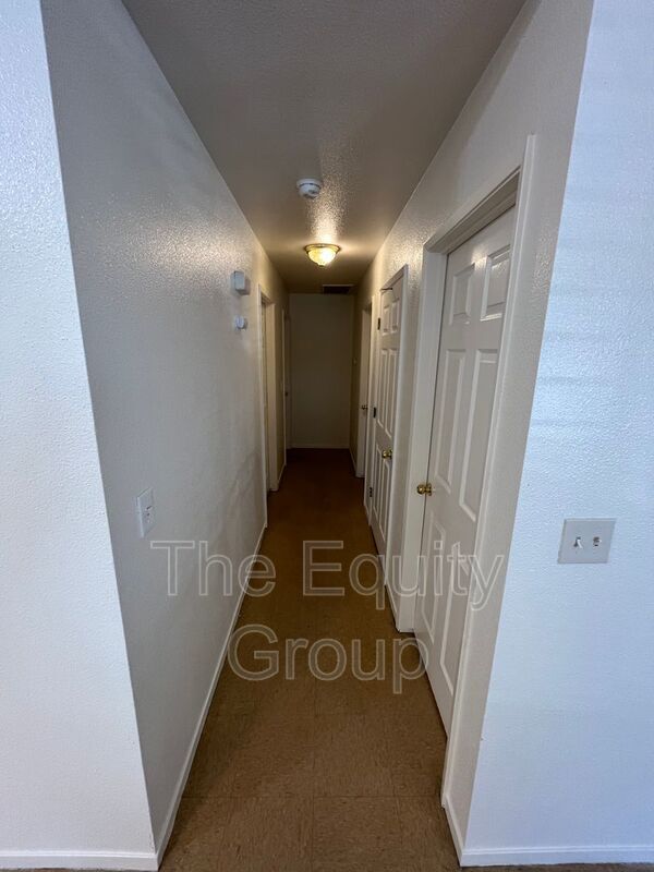 1424 Cottage Pl Unit C, Porterville, CA 93257 Condo for Rent in