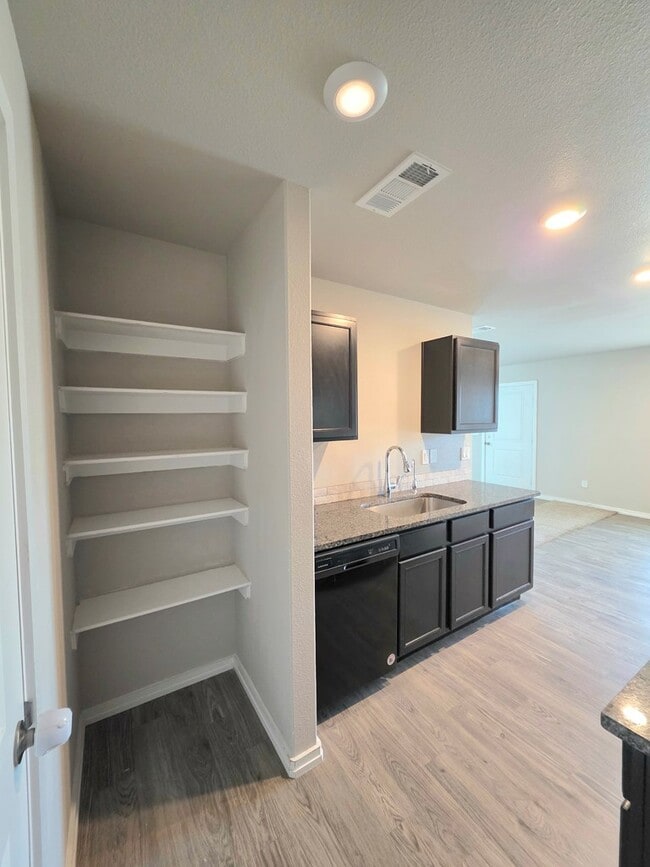 Foto del edificio - 2518 Rio Pl