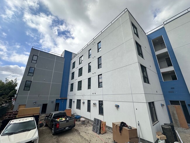 Foto del edificio - Manchester Senior Housing