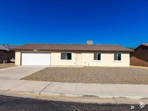 Building Photo - 3825 S Isabel Dr
