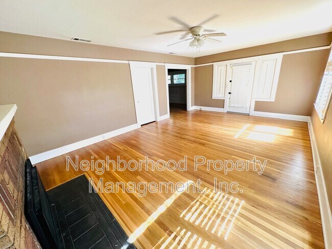 Foto del edificio - 635 E Cambridge Ave