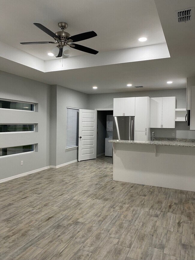 1401 W Heritage Dr Unit 2, Pharr, TX 78577 Apartments at 1401 W