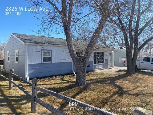 Building Photo - 3 BED | 1 BATH | DOUBLE GARAGE | ROBBINSDALE