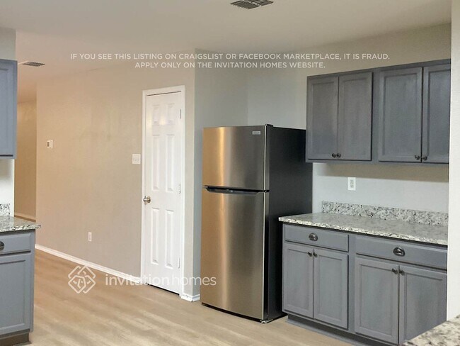 Building Photo - 713 Wrigley Dr