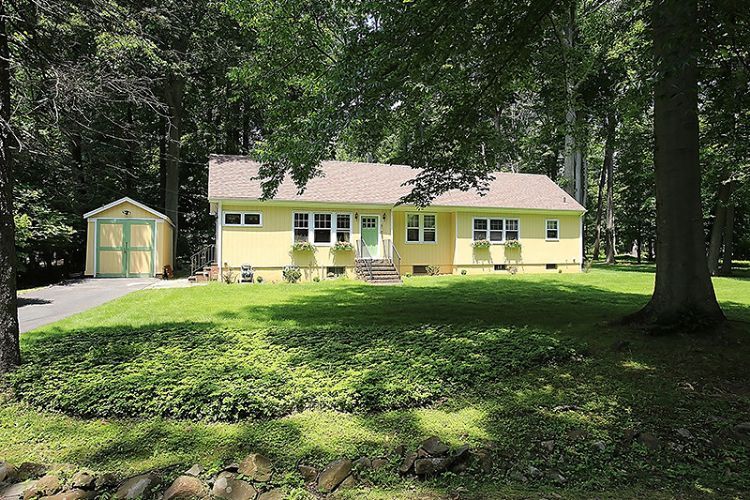 Primary Photo - 27 Greenbrook Rd