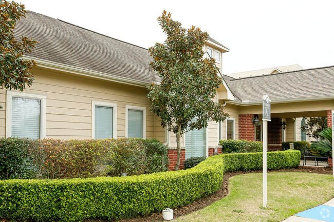 Building Photo - South Union Place Apartments