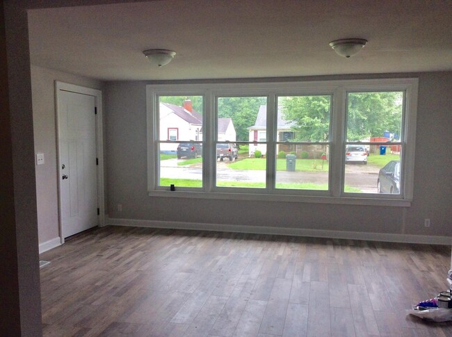 Building Photo - 3/2 House for Rent