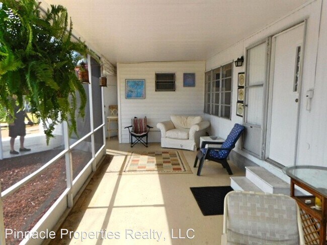 Building Photo - 1 br, 1.5 bath House - 204 Bimini