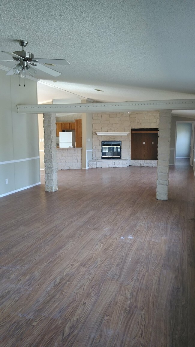 Building Photo - 315 Bull Bayou Rd