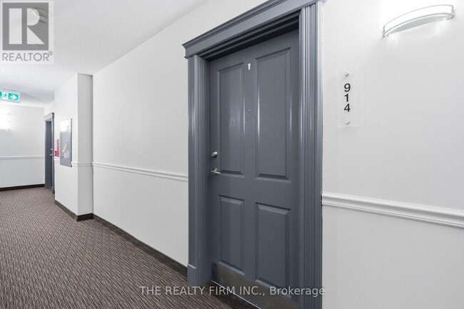 Building Photo - 353 Commissioners Rd W