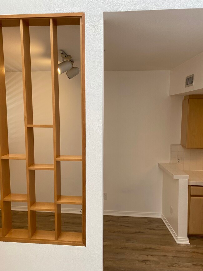 Foto del edificio - 171 N Church Ln