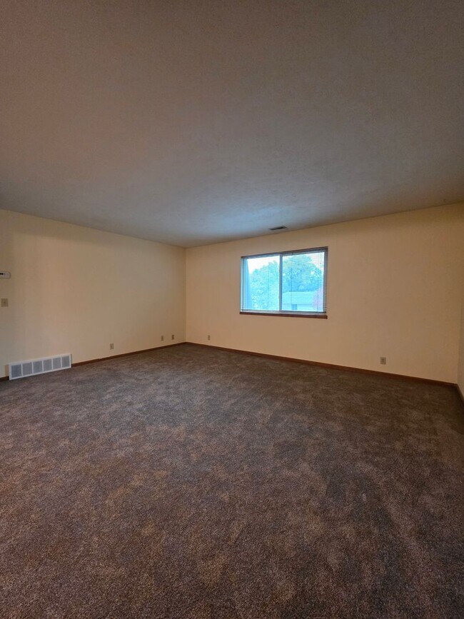 Building Photo - 2665 N 93rd St