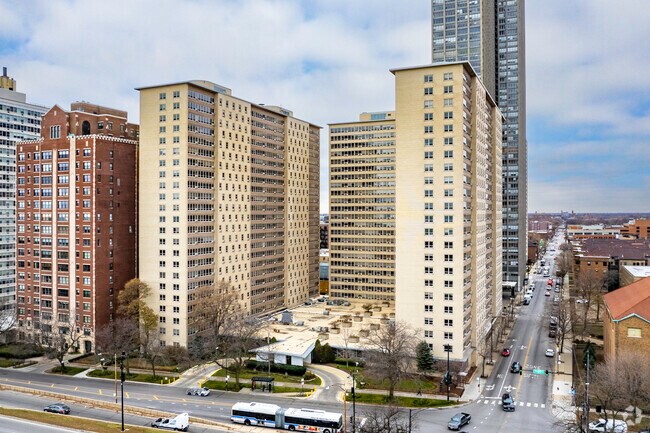 Foto del edificio - 3950 N Lake Shore Dr