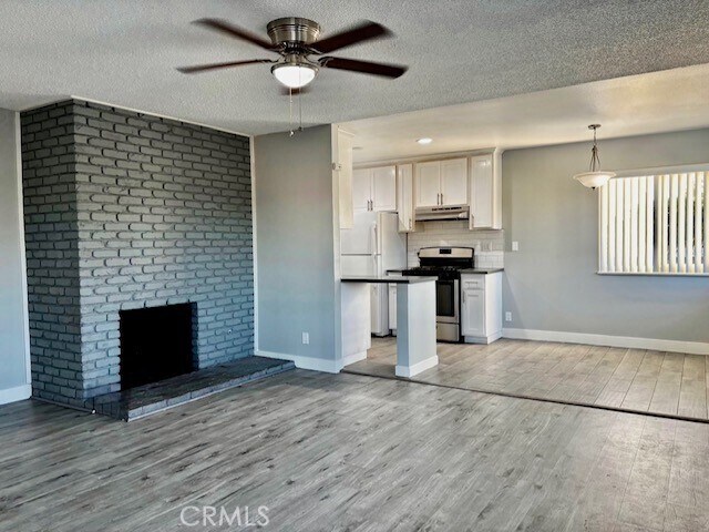 Foto del edificio - 17092 Emerald Ln