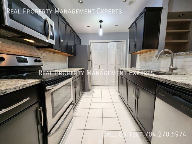 Foto del edificio - 3707 Colony Crossing Dr