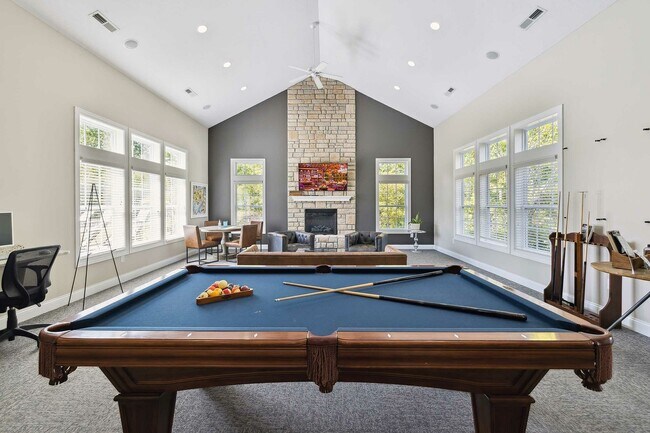 El bosque en Perry Lane - 03 - The Woods at Perry Lane