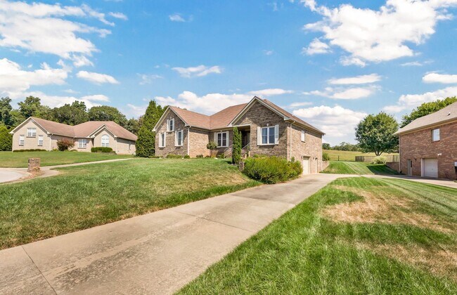 Foto del edificio - 4276 N Woodstock Dr