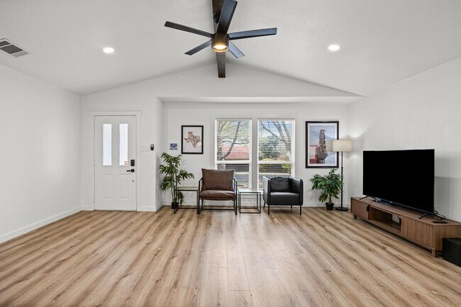 Foto del edificio - 13200 Elysian Fields Cove